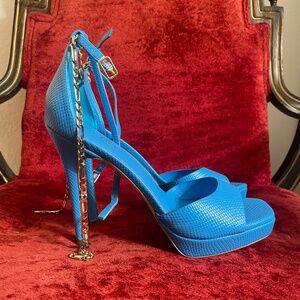 Aldo high heel blue sandal w gold chain ankle strap- faux snakeskin Size 40